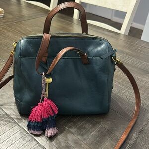 Fossil bag in good condition